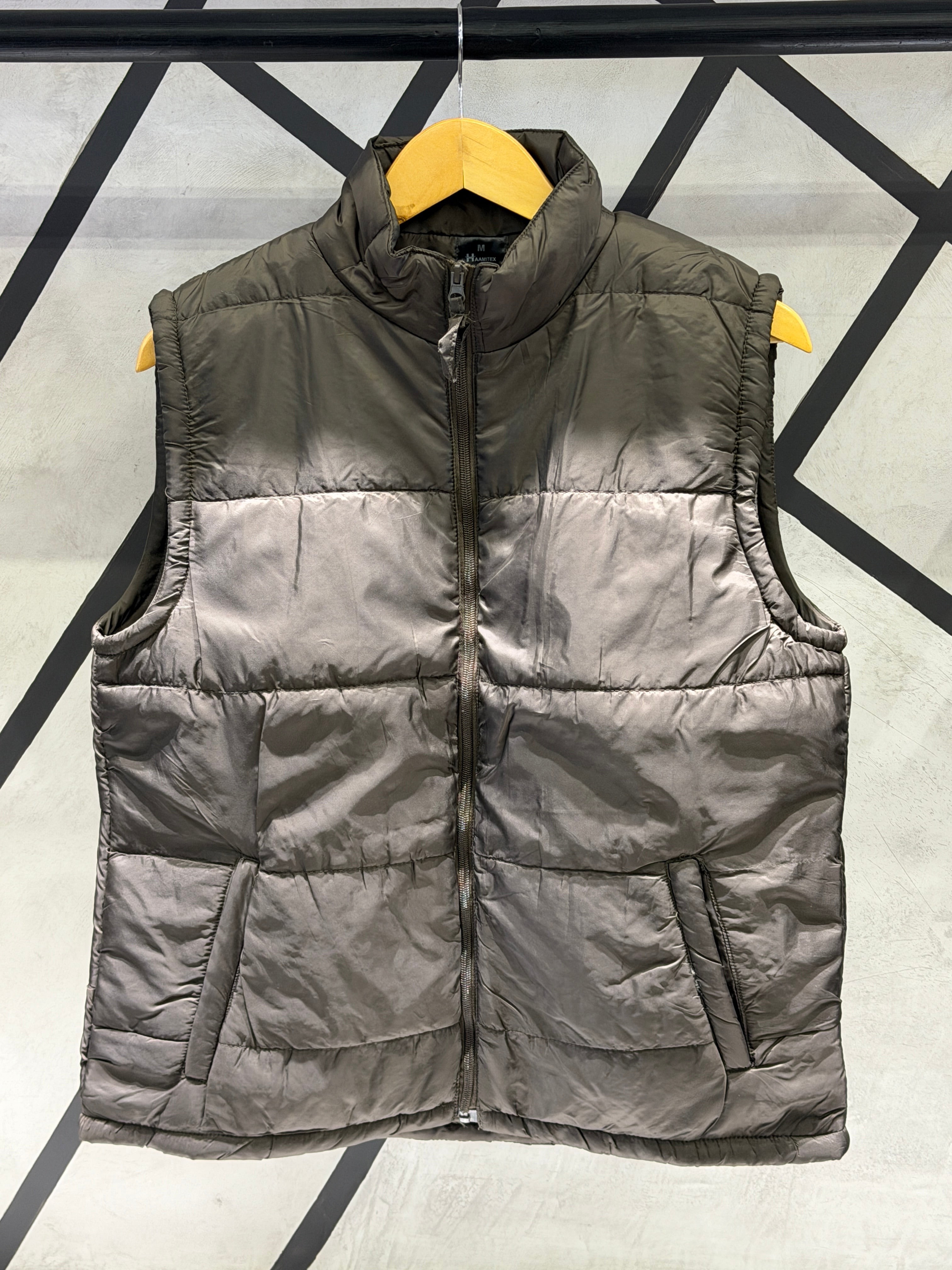 Zaura FrostGuard Sleeveless Jacket