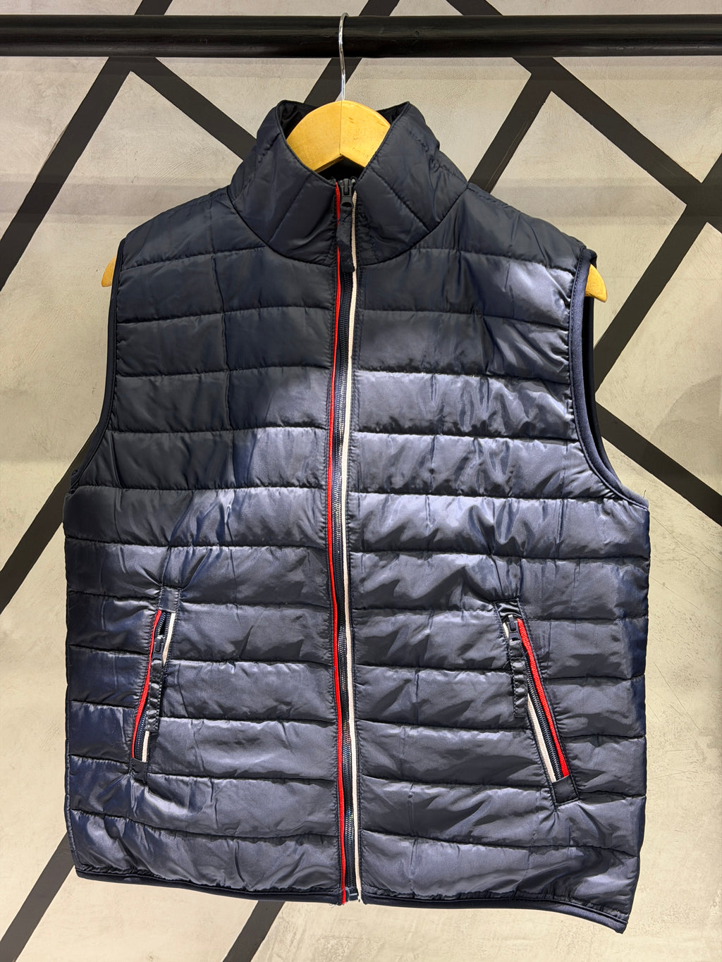 Zaura FrostGuard Sleeveless Jacket