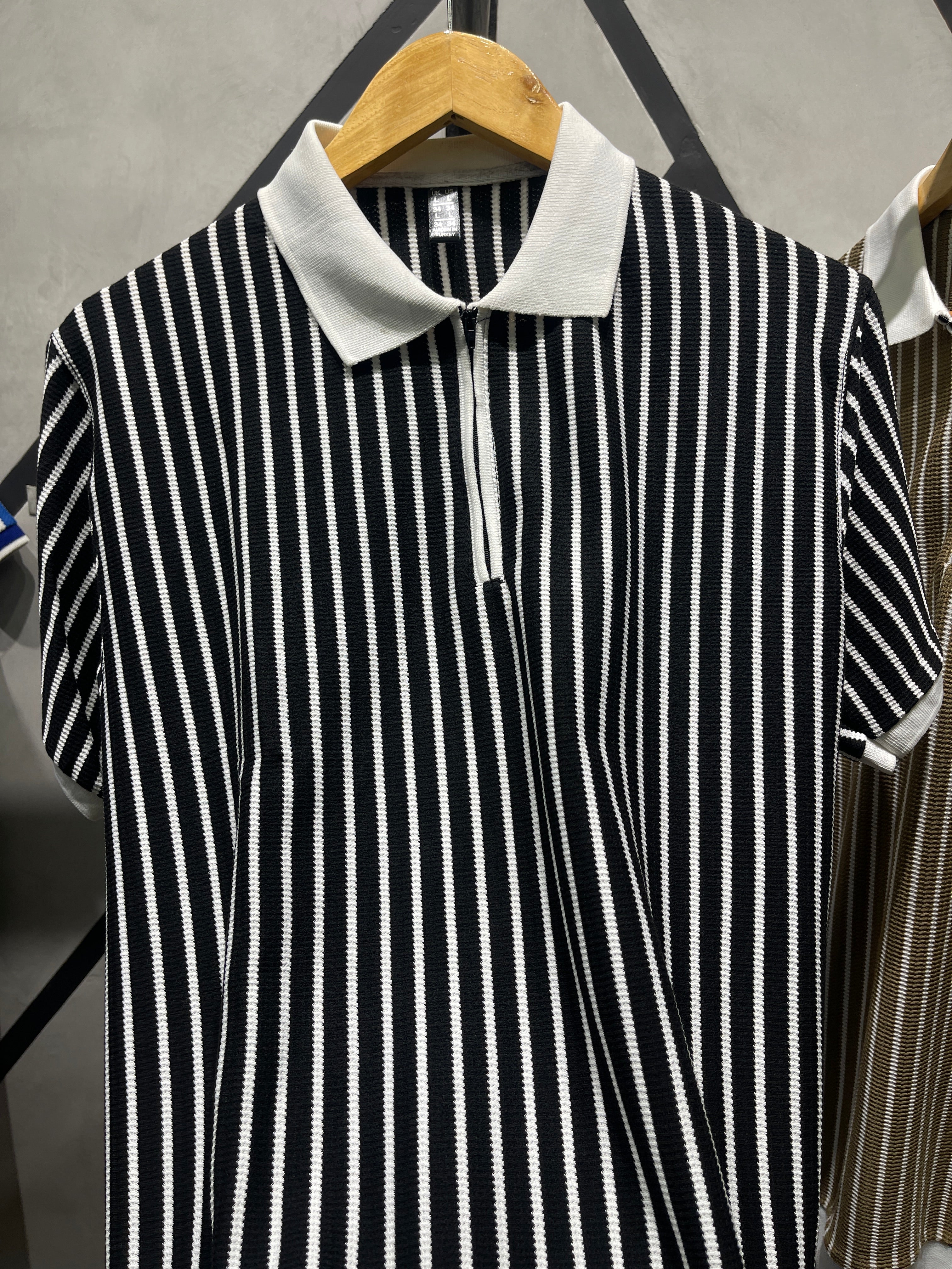 KNITTED POLO – Premium Comfort & Style