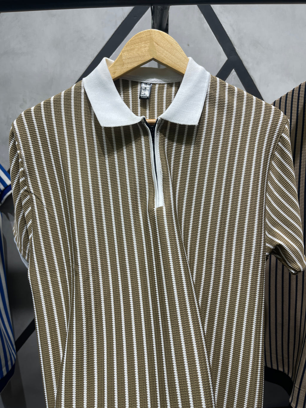 KNITTED POLO – Premium Comfort & Style